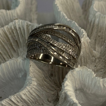 Elegant Design 925 Sterling Silver White Topaz Ring Size 9