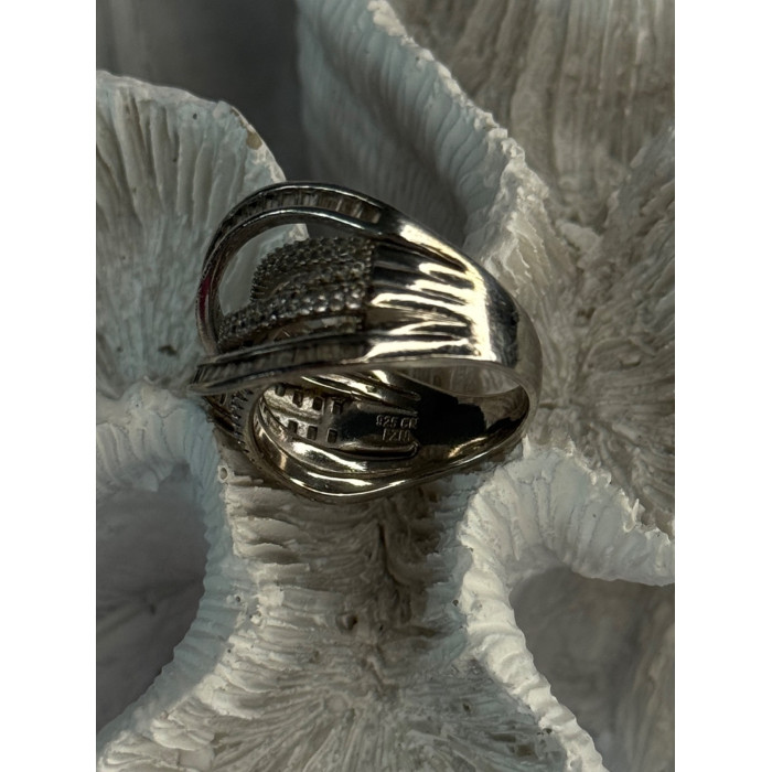 Elegant Design 925 Sterling Silver White Topaz Ring Size 9