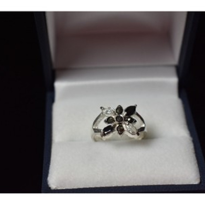 925 Sterling Silver Black Spinel & CZ Ring Size 5.5