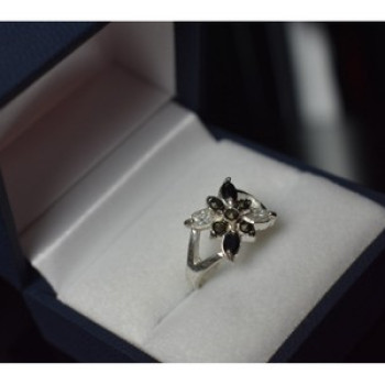 925 Sterling Silver Black Spinel & CZ Ring Size 5.5