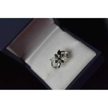 925 Sterling Silver Black Spinel & CZ Ring Size 5.5