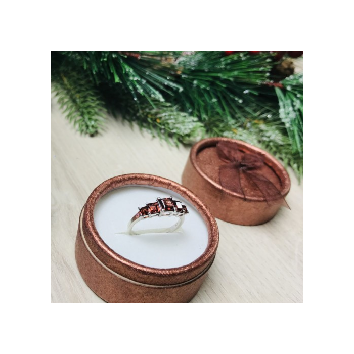 925 Sterling Silver Garnets Ring Size 9