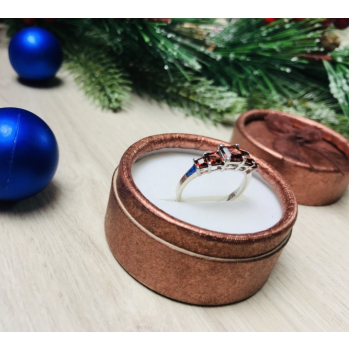 925 Sterling Silver Garnets Ring Size 9