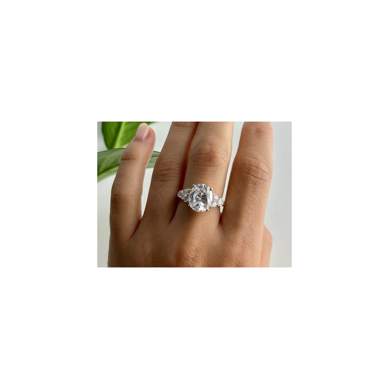 925 Sterling Silver CZ Ring Size 9