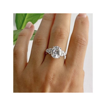 925 Sterling Silver CZ Ring Size 9