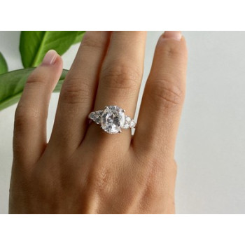 925 Sterling Silver CZ Ring Size 9
