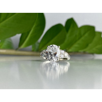 925 Sterling Silver CZ Ring Size 9