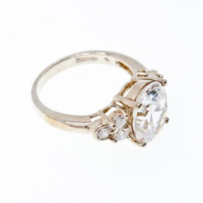 925 Sterling Silver CZ Ring Size 9