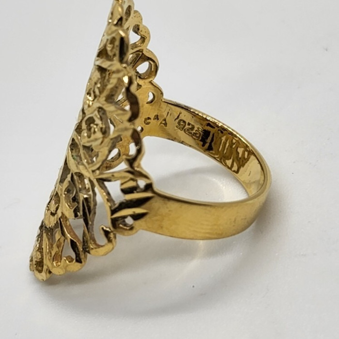 925 Sterling Silver Gold Tone Ornate Shield Ring Size 8