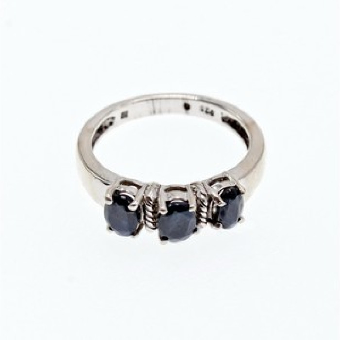 925 Sterling Silver Sapphires Ring Size 7
