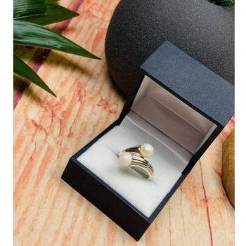 925 Sterling Silver Pearls Ring Size 7