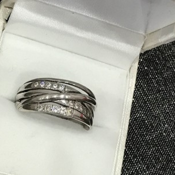 925 Sterling Silver CZ Ring Size 10
