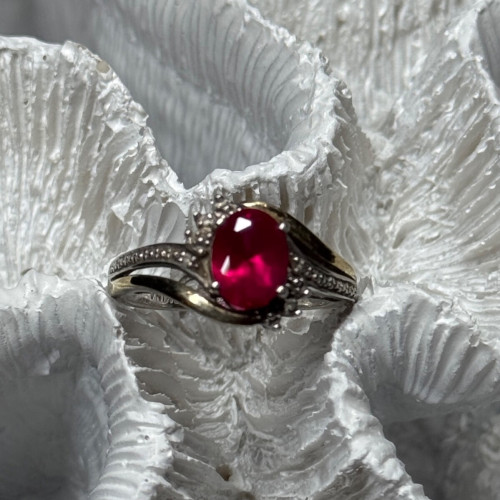925 Sterling Silver & 10k Yellow Gold Ruby Ring Size 6