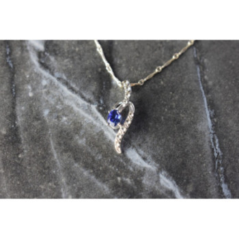 925 STERLING SILVER LONDON BLUE & WHITE TOPAZ CHAIN WITH PENDANT(2)