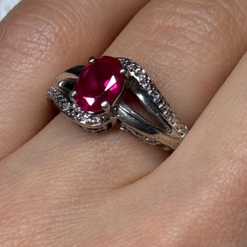 925 Sterling Silver Ruby Ring Size 6