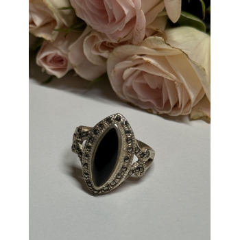 Vintage 925 Sterling Silver Onyx & Marcasite Ring Size 7