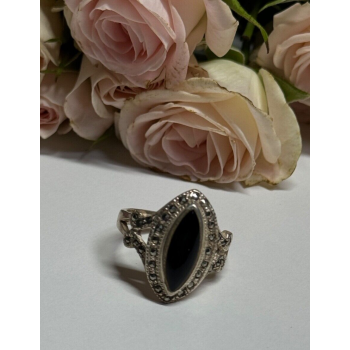 Vintage 925 Sterling Silver Onyx & Marcasite Ring Size 7