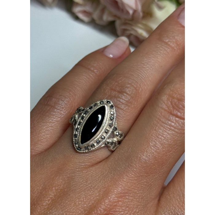 Vintage 925 Sterling Silver Onyx & Marcasite Ring Size 7