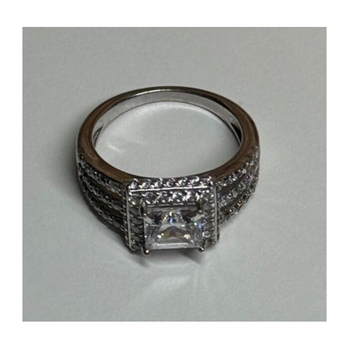 925 Sterling Silver CZ Ring Size 6