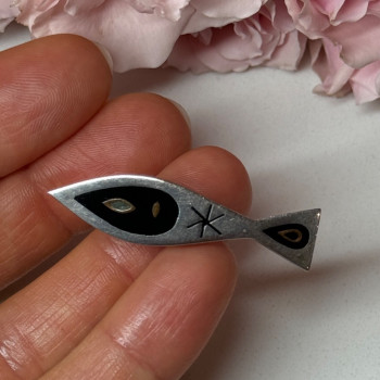 925 Sterling Silver Black Evil Eye Enamel Brooch Length 1.5 In