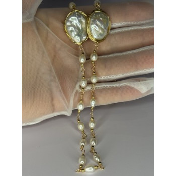 GOLD PLATED PEARL NECKLACE APPROX LENGTH 30 INCH THE BOTTOM OF PENDANT 3 INCH