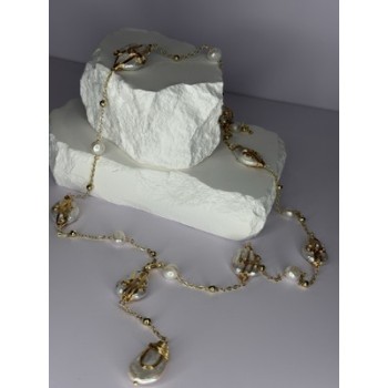 GOLD PLATED PEARL NECKLACE APPROX LENGTH 32 INCH BOTTOM OF PENDANT 4 INCH