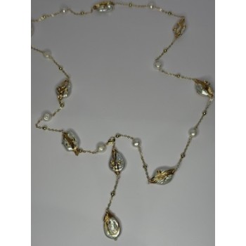 GOLD PLATED PEARL NECKLACE APPROX LENGTH 32 INCH BOTTOM OF PENDANT 4 INCH