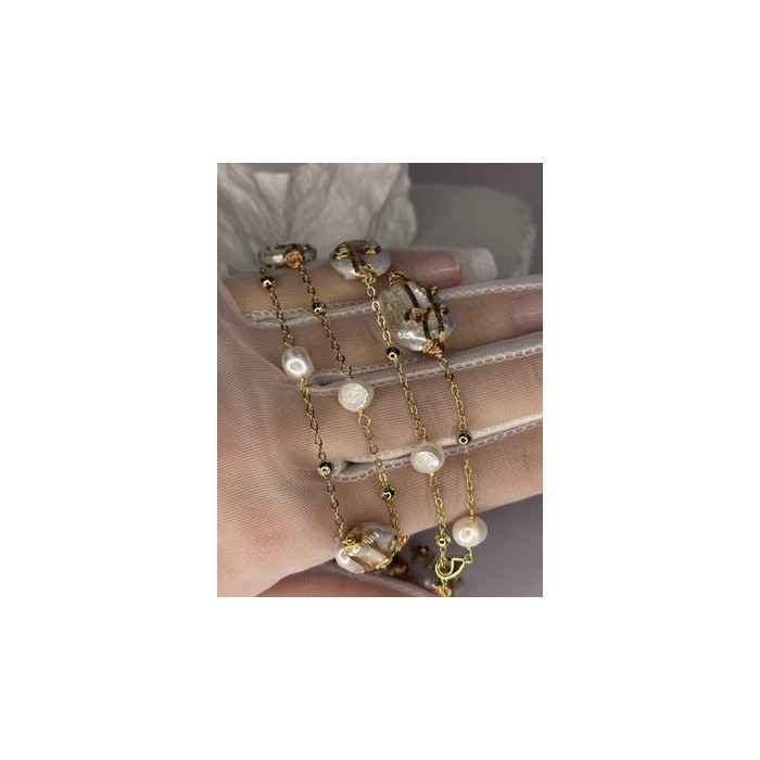 GOLD PLATED PEARL NECKLACE APPROX LENGTH 32 INCH BOTTOM OF PENDANT 4 INCH