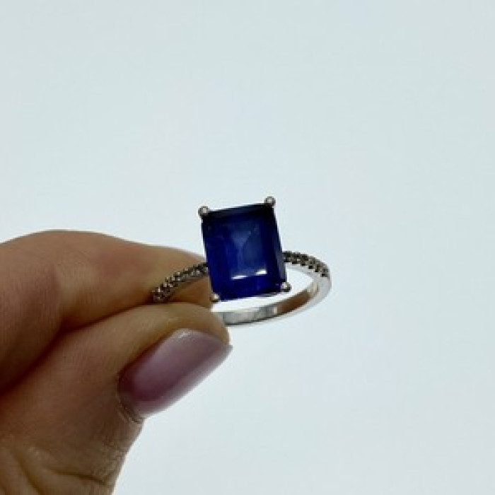 925 Sterling Silver Sapphire Ring Size 8