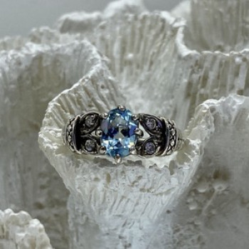 925 Sterling Silver Blue Spinel & CZ Ring Size 6.5