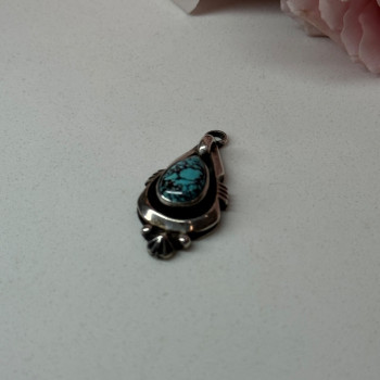 925 Sterling Silver Turquoise Pendant Length 1.1 In