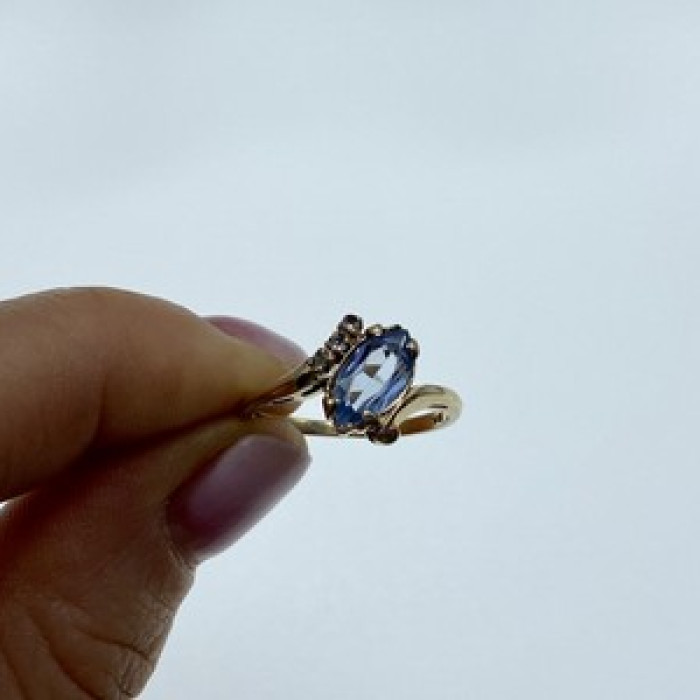 10K Yellow Gold Topaz & Diamonds Ring Size 6.5