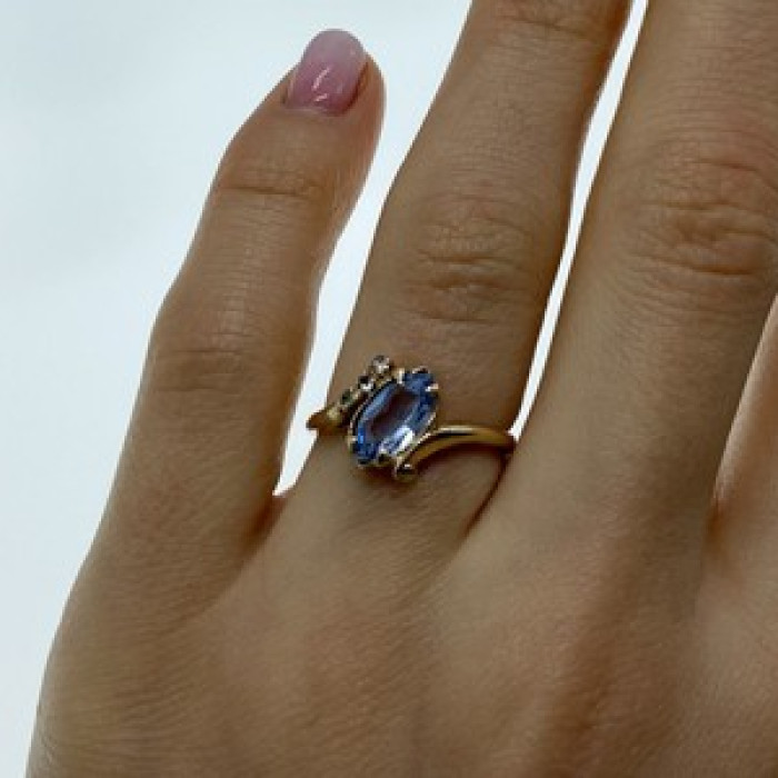 10K Yellow Gold Topaz & Diamonds Ring Size 6.5