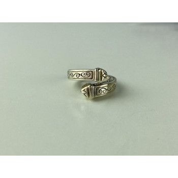 Vintage 925 Sterling Silver Ring Size 5.5 (adjustable)