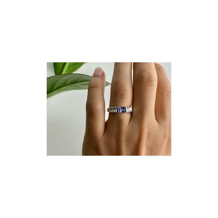 925 Sterling Silver Purple CZ Ring Size 6.5