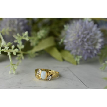 14K YELLOW GOLD OPAL & DIAMONDS RING SIZE 8