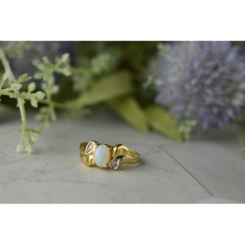 14K YELLOW GOLD OPAL & DIAMONDS RING SIZE 8