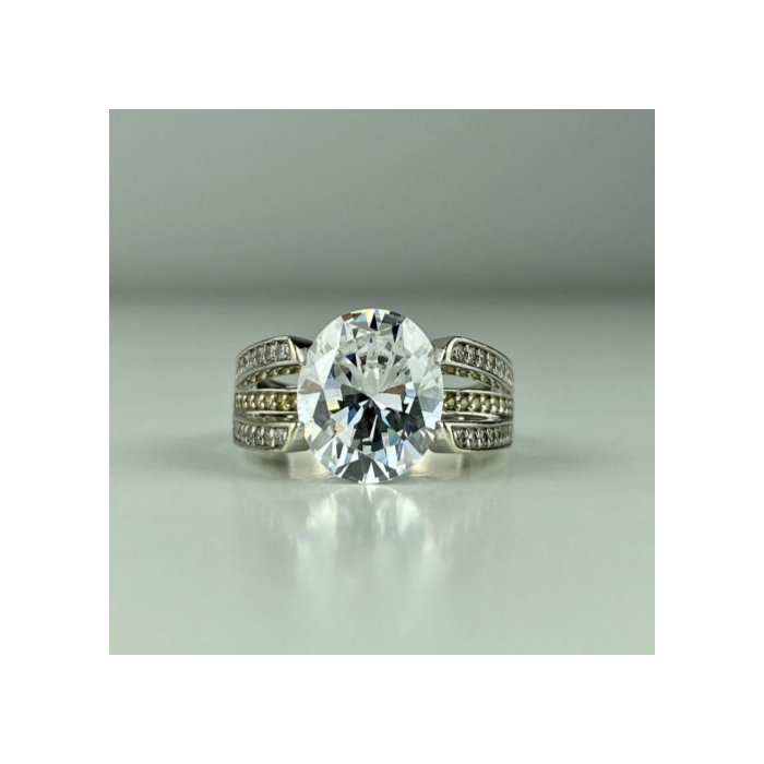 925 Sterling Silver CZ Ring Size 7