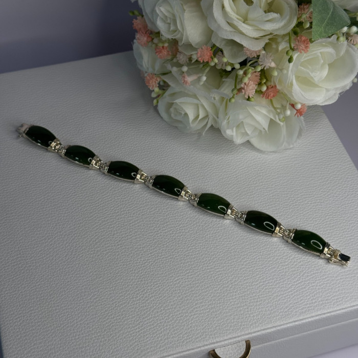925 Sterling Silver Green Nephrite Bracelet Length 7.5