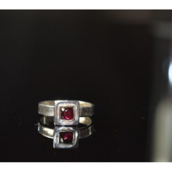 925 Sterling Silver Almandine Ring Size 6.5