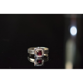 925 Sterling Silver Almandine Ring Size 6.5