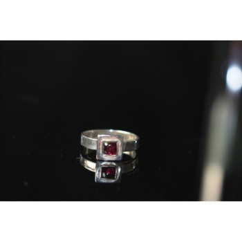 925 Sterling Silver Almandine Ring Size 6.5