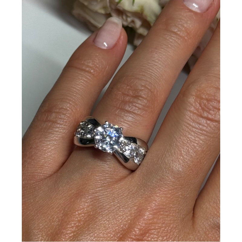 925 Sterling Silver CZ Ring Size 6.5