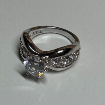 925 Sterling Silver CZ Ring Size 6.5
