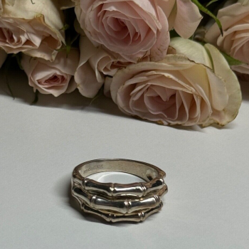 925 Sterling Silver Ring Size 9