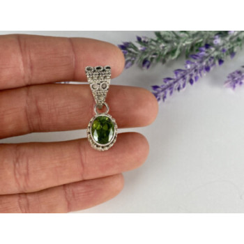 Vintage 925 Sterling Silver Zultanite Pendant