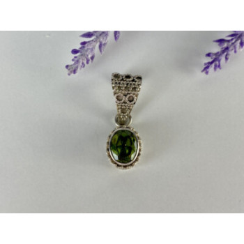 Vintage 925 Sterling Silver Zultanite Pendant