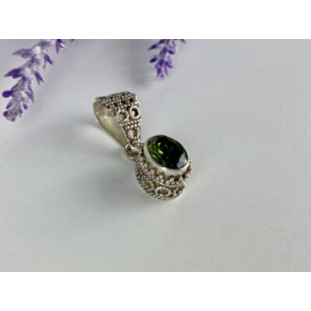 Vintage 925 Sterling Silver Zultanite Pendant