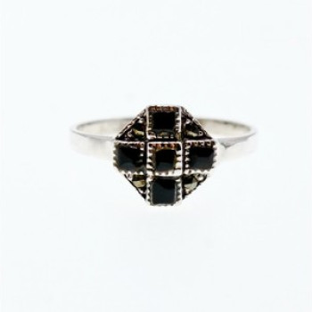Vintage 925 Sterling Silver Black Onyx & Marcasites Ring Size 7