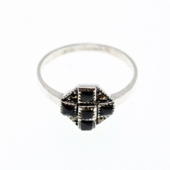 Vintage 925 Sterling Silver Black Onyx & Marcasites Ring Size 7